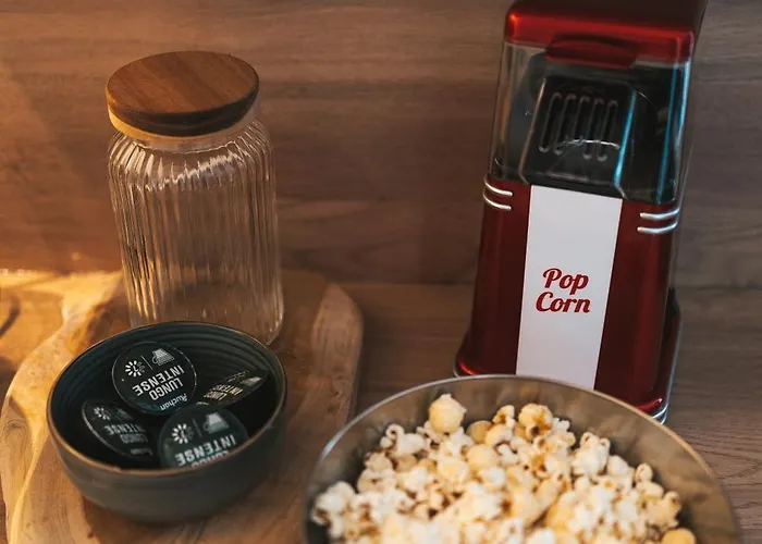 Cinecosy - Gare D'angers Et Chateau Daire *