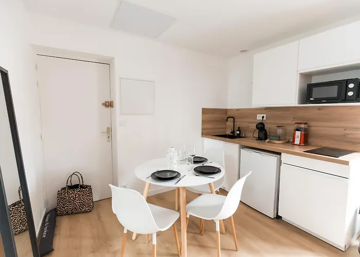 Cinecosy - Gare D'angers Et Chateau Angers